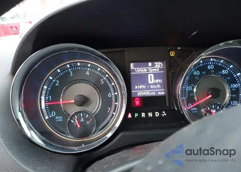 2014 Chrysler Town & Country Touring z USA, uszkodzony, nr VIN 2C4RC1BG2ER131507